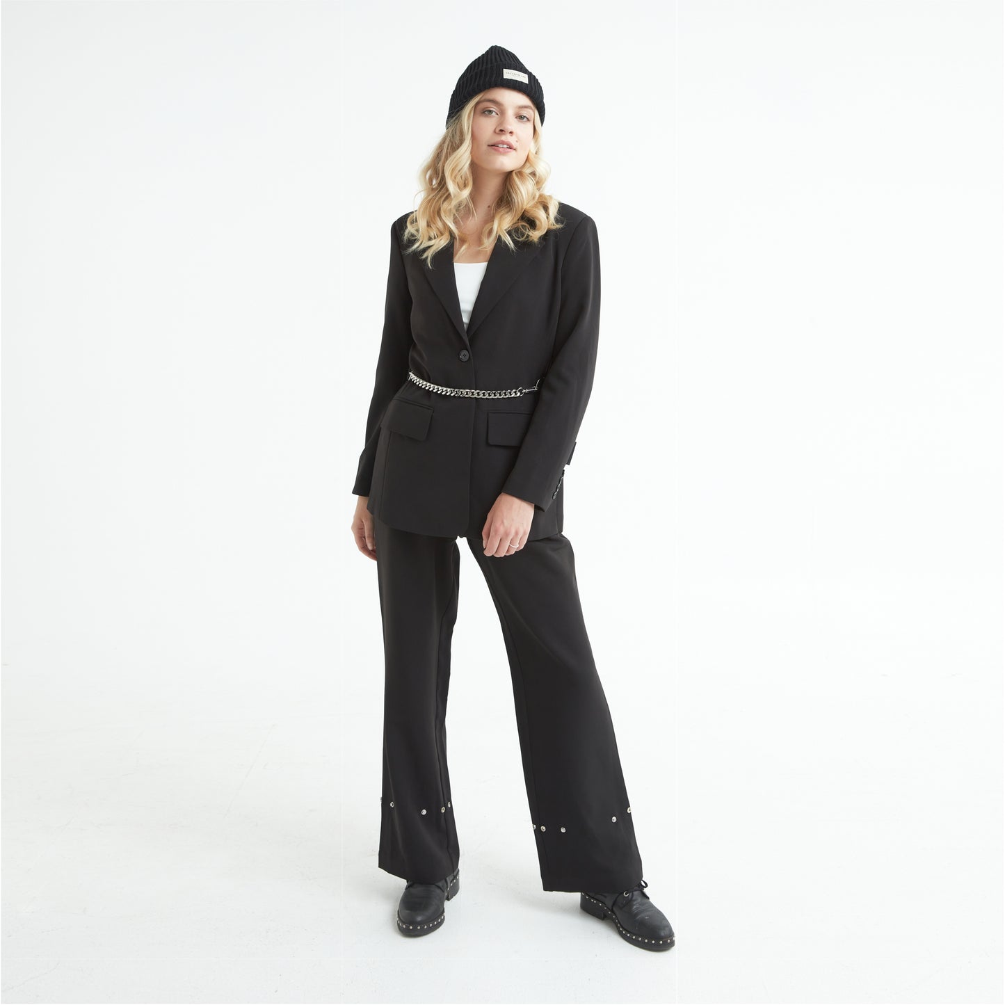 LAINEY BLAZER- Black