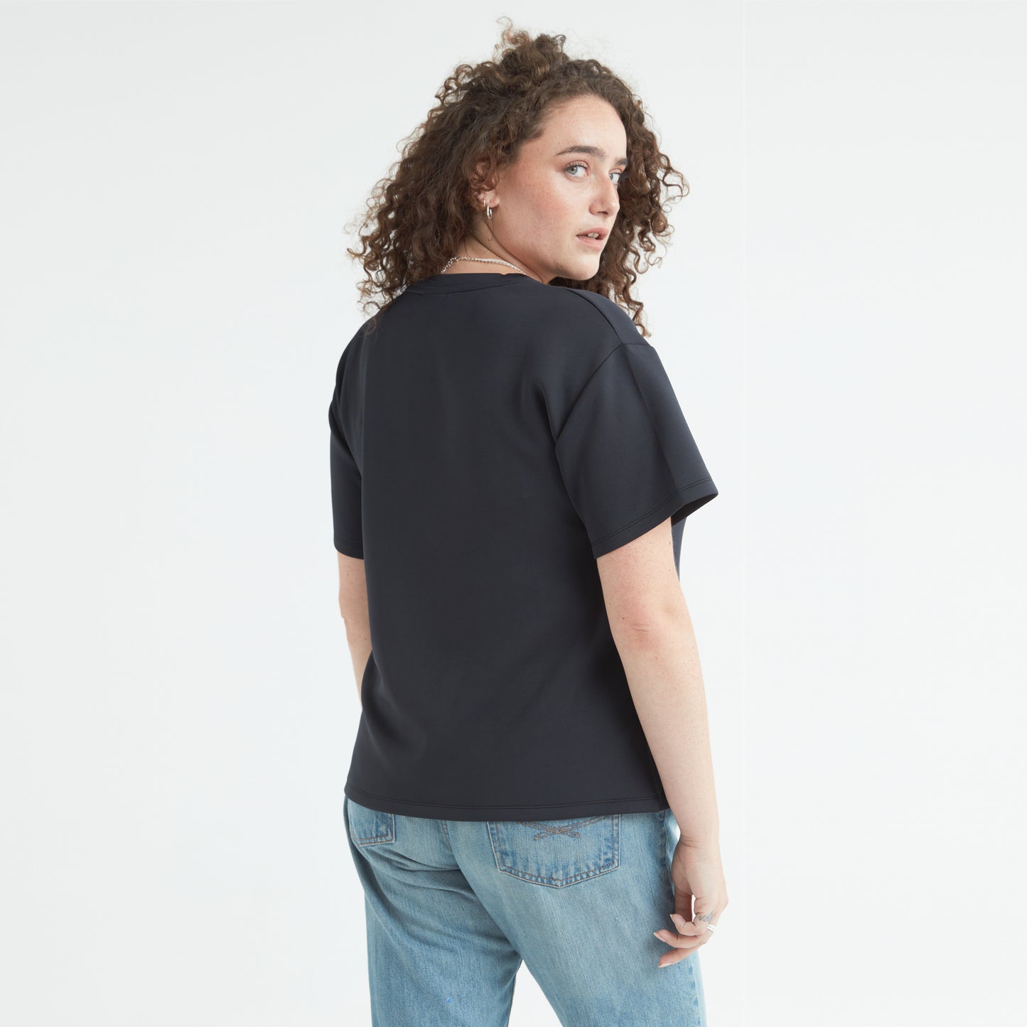 MADISON TEE- Black